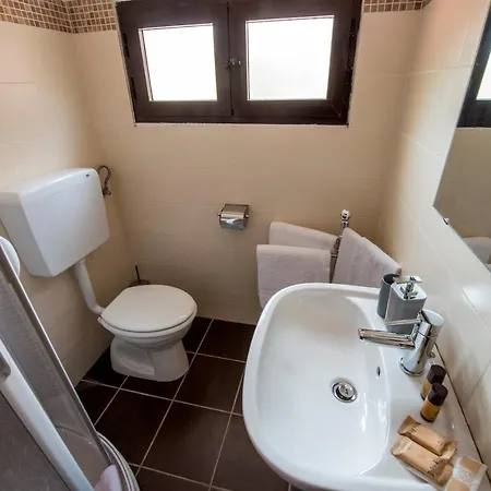 Bed & Breakfast Regina 4*