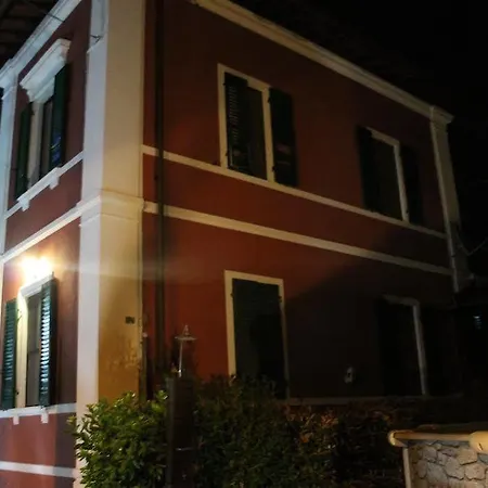 Regina Bed & Breakfast 4*